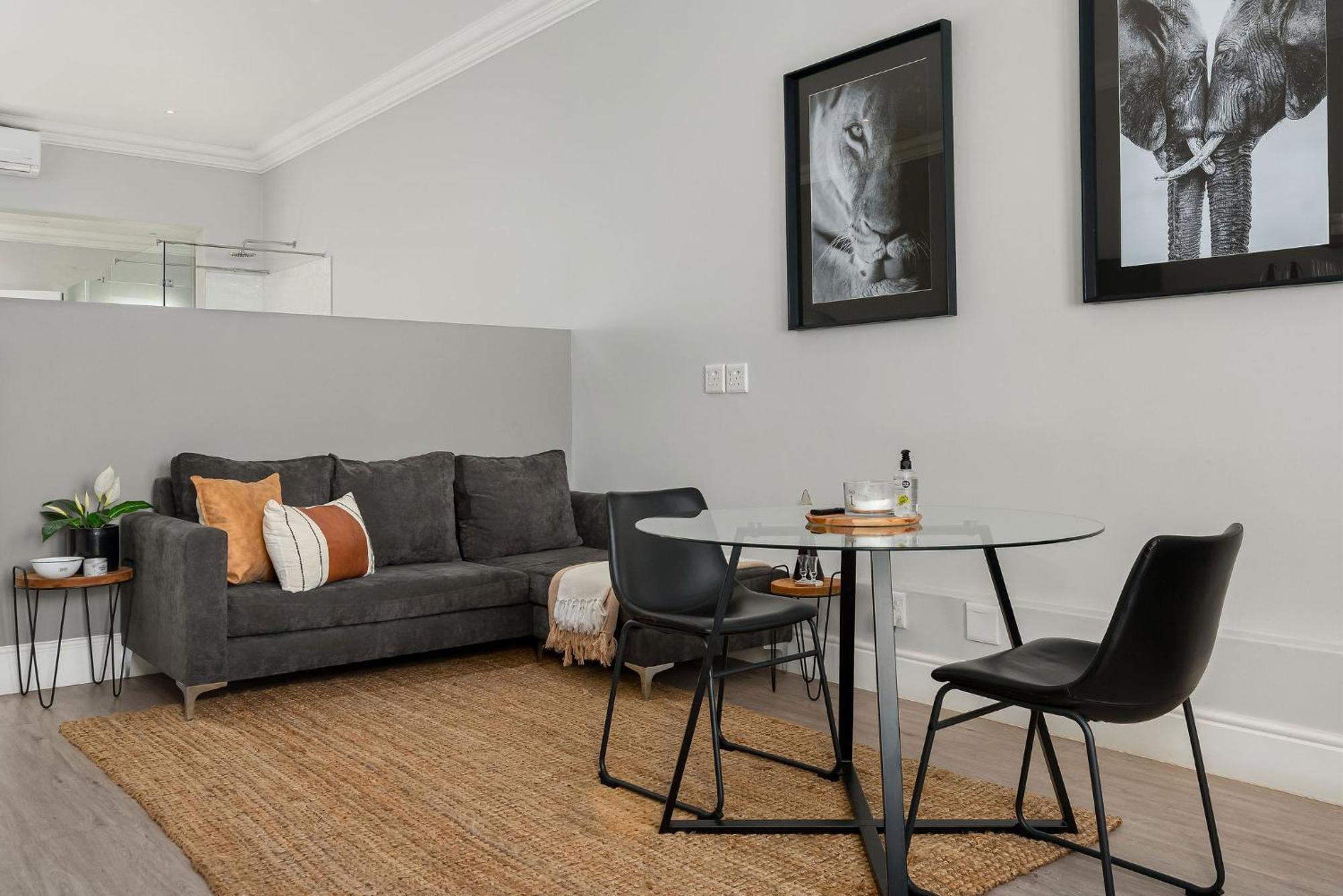Luxury Franschhoek Getaway Next To Winetram Bagian luar foto